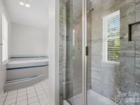 419 Whitefriars Lane, Matthews, NC 28105