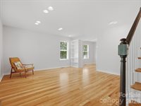 419 Whitefriars Lane, Matthews, NC 28105
