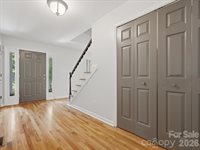 419 Whitefriars Lane, Matthews, NC 28105