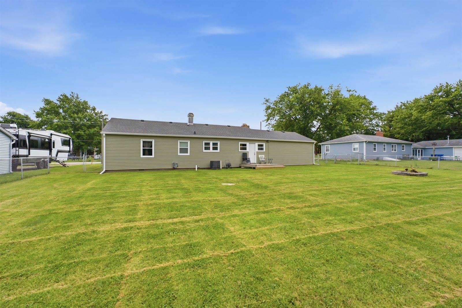 2808 West 3rd Street, Coal Valley, IL 61240