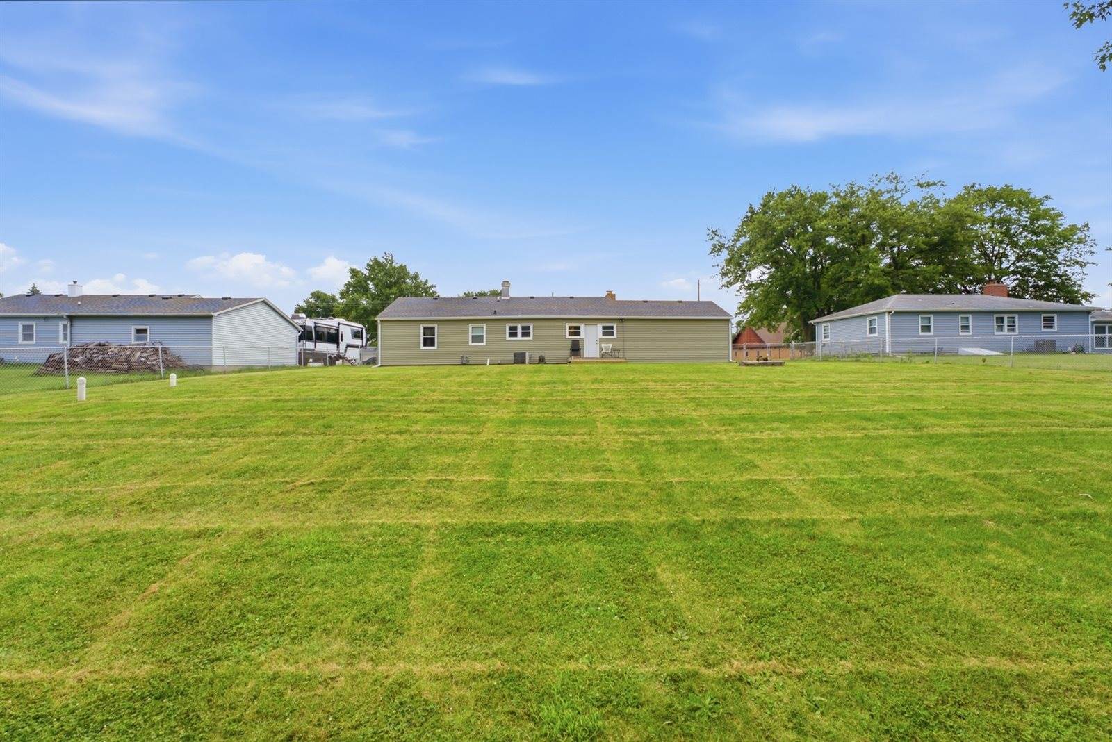 2808 West 3rd Street, Coal Valley, IL 61240
