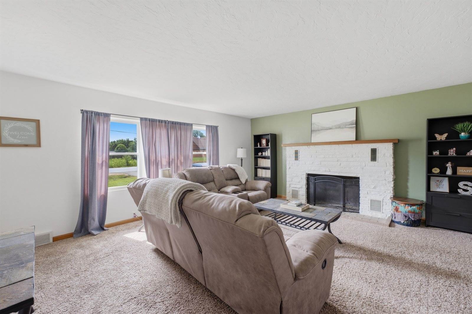 2808 West 3rd Street, Coal Valley, IL 61240