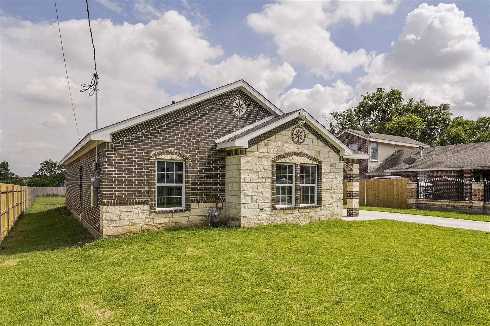 2614 Marjorie Avenue, Dallas, TX 75216