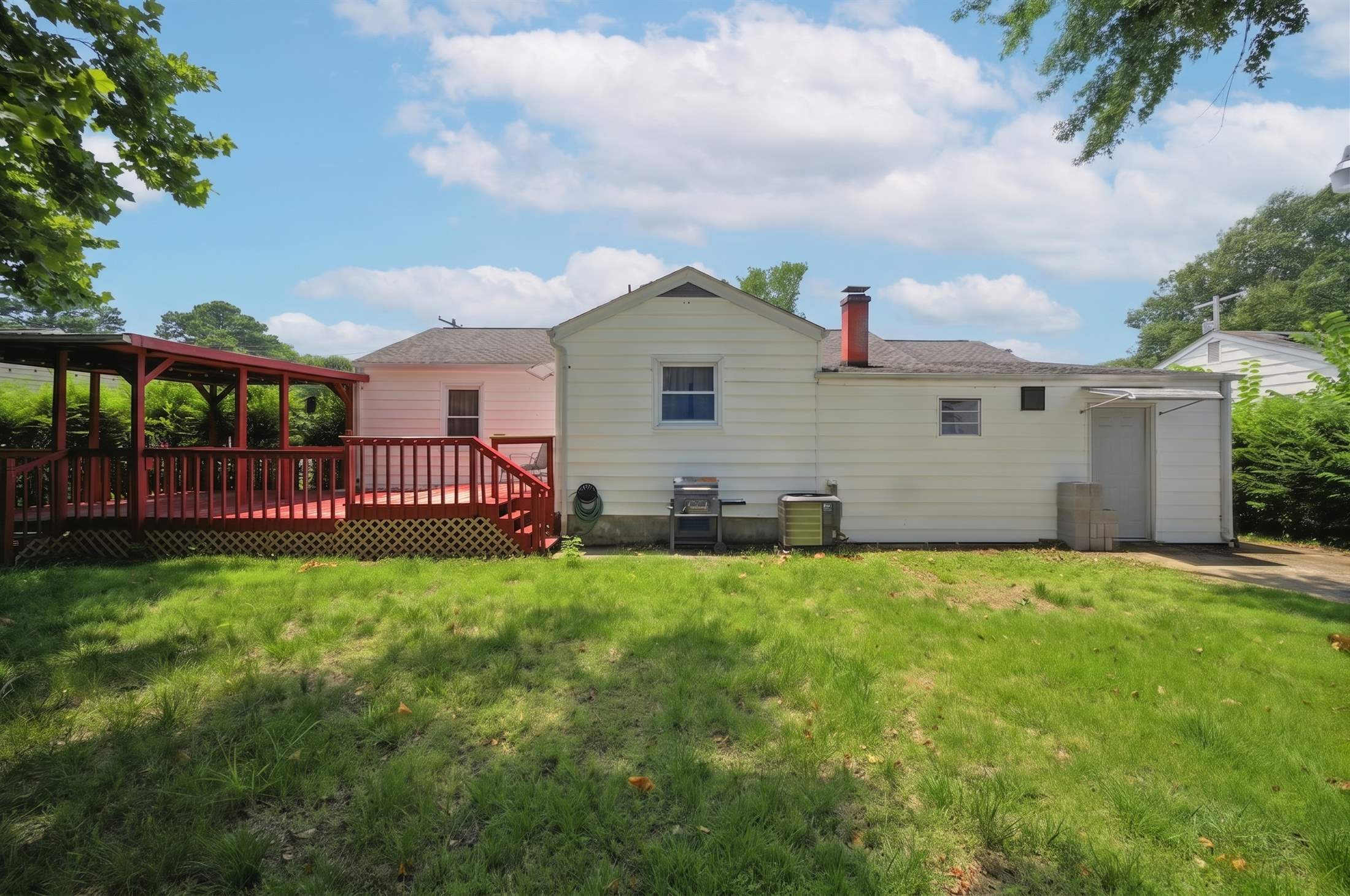 709 McLawhorne Drive, Newport News, VA 23605
