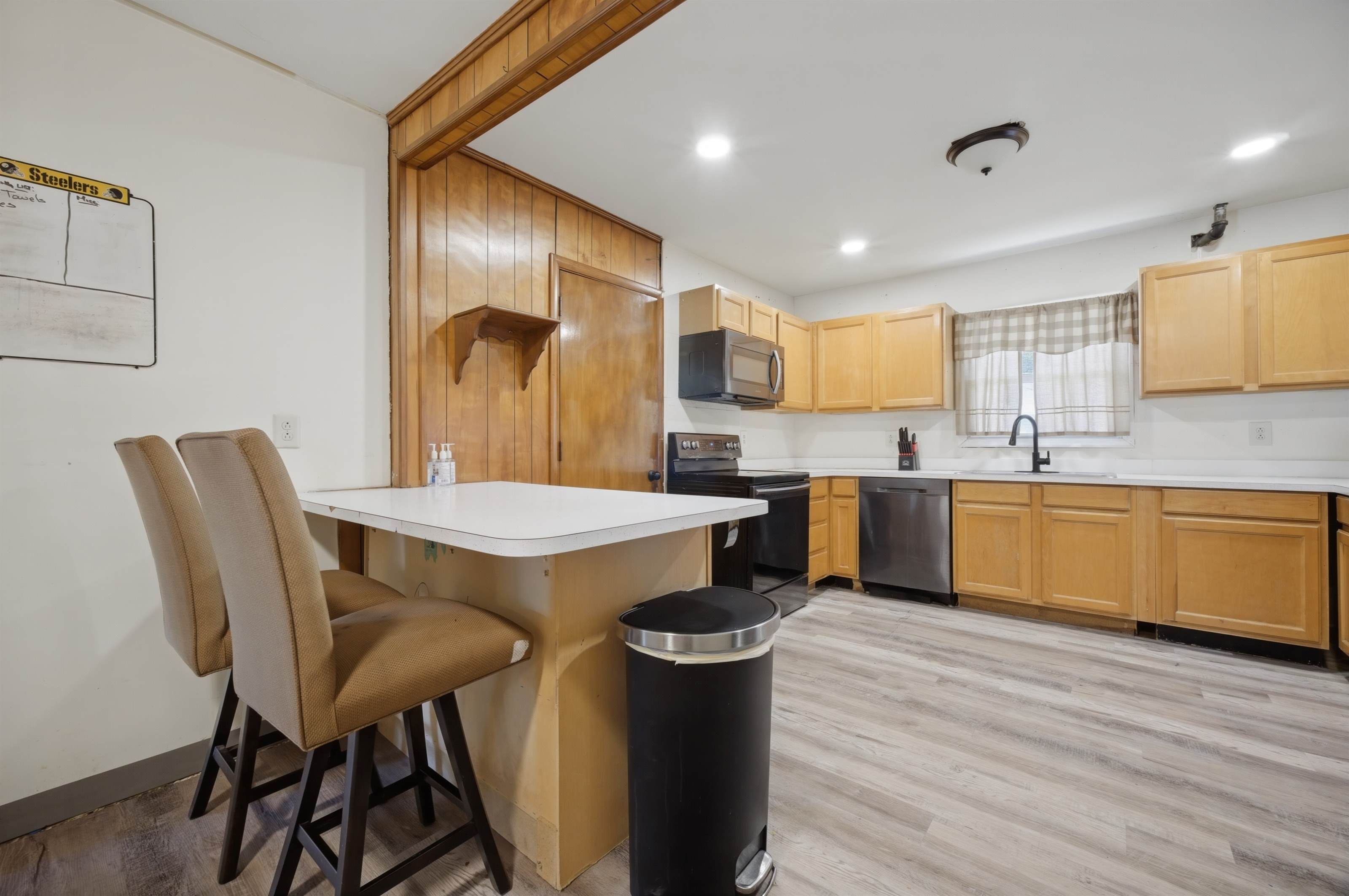 709 McLawhorne Drive, Newport News, VA 23605