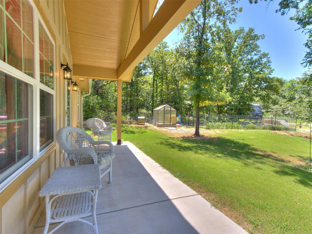 16802 Creek Valley Lane, Newalla, OK 74857