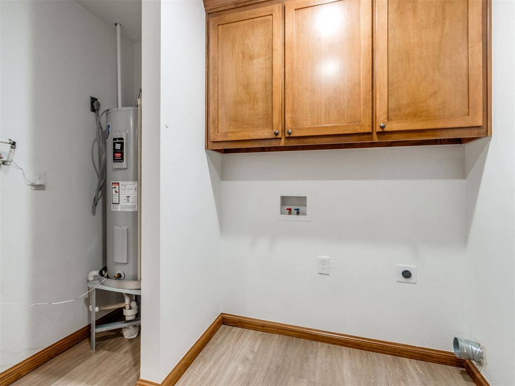 16802 Creek Valley Lane, Newalla, OK 74857