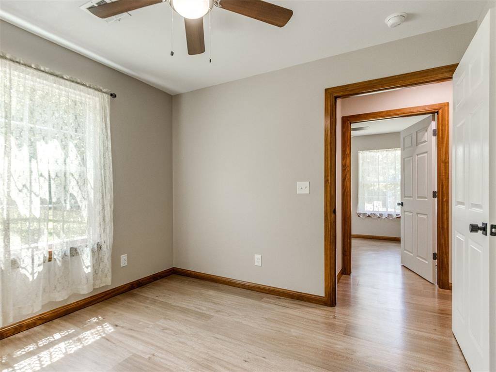 16802 Creek Valley Lane, Newalla, OK 74857