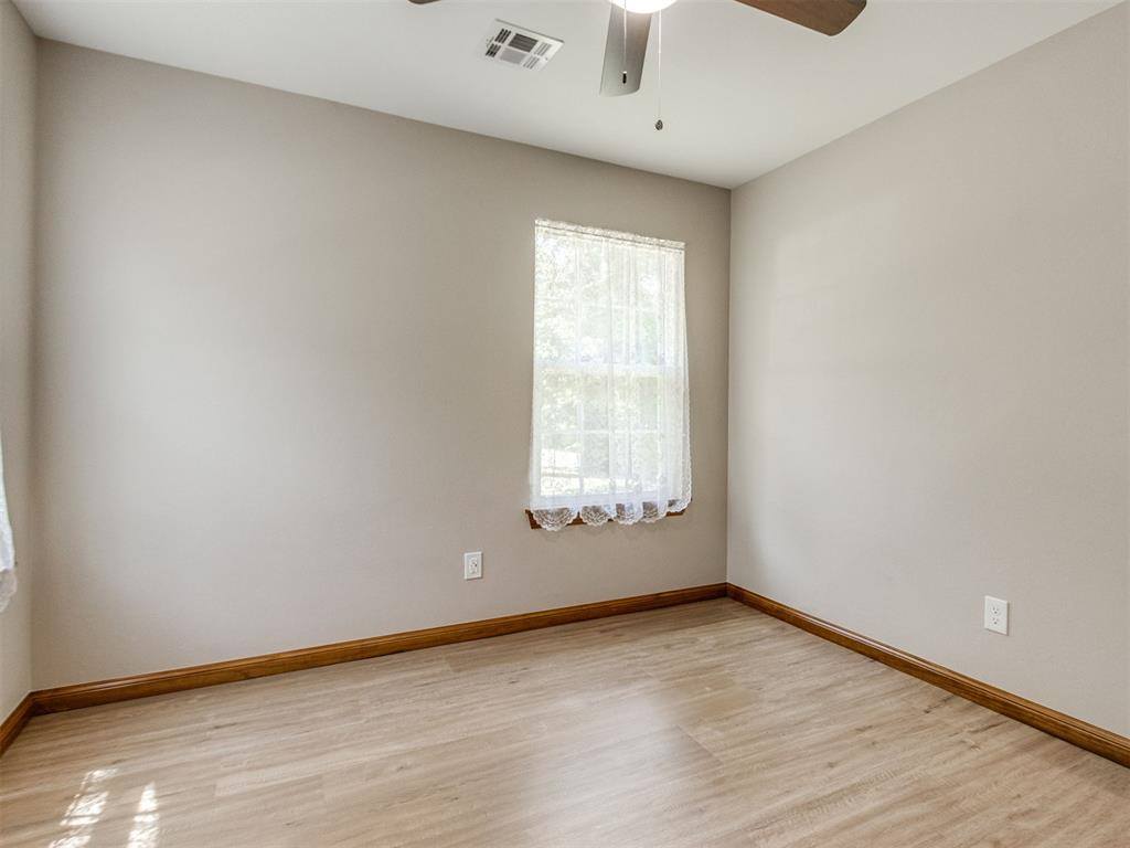 16802 Creek Valley Lane, Newalla, OK 74857