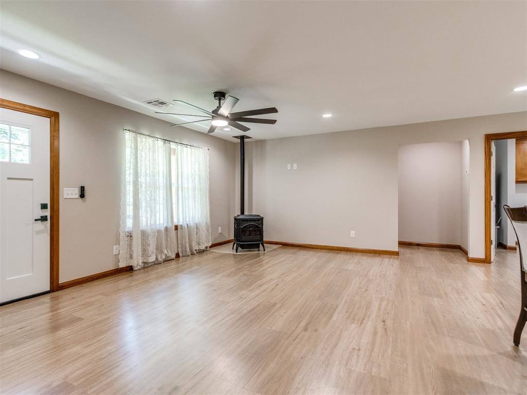 16802 Creek Valley Lane, Newalla, OK 74857