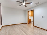 16802 Creek Valley Lane, Newalla, OK 74857