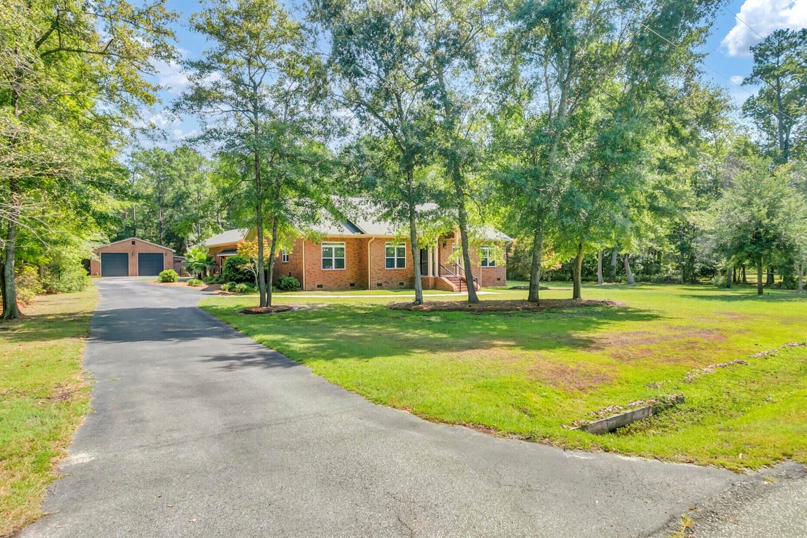 1092 Millies Way Drive, Moncks Corner, SC 29461