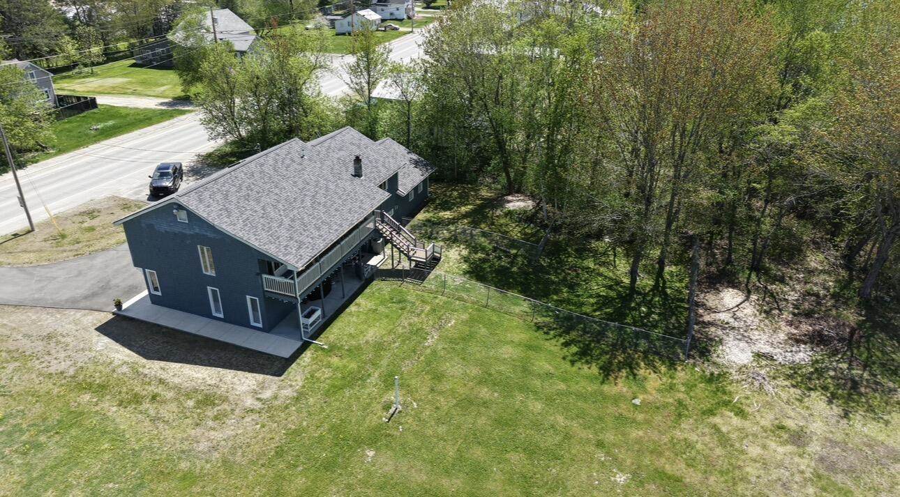50 Water Street, Howland, ME 04448
