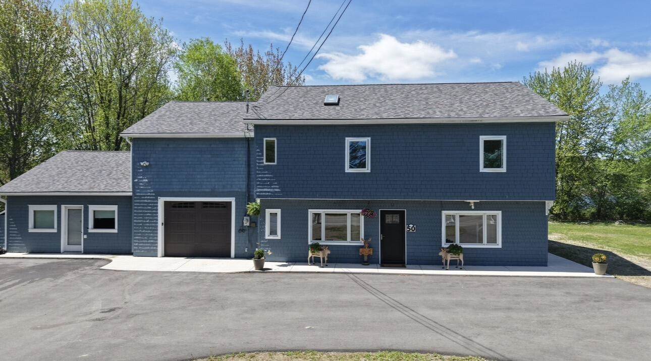 50 Water Street, Howland, ME 04448