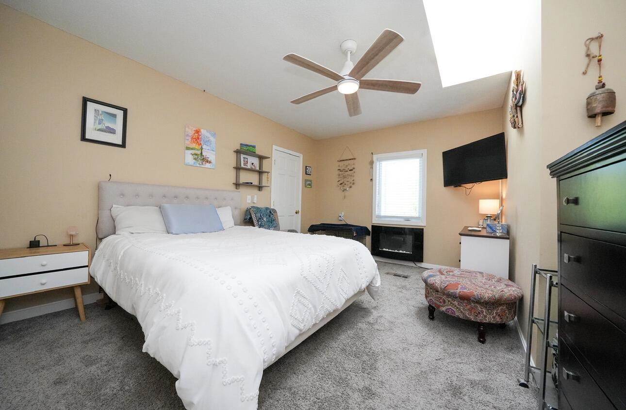 50 Water Street, Howland, ME 04448