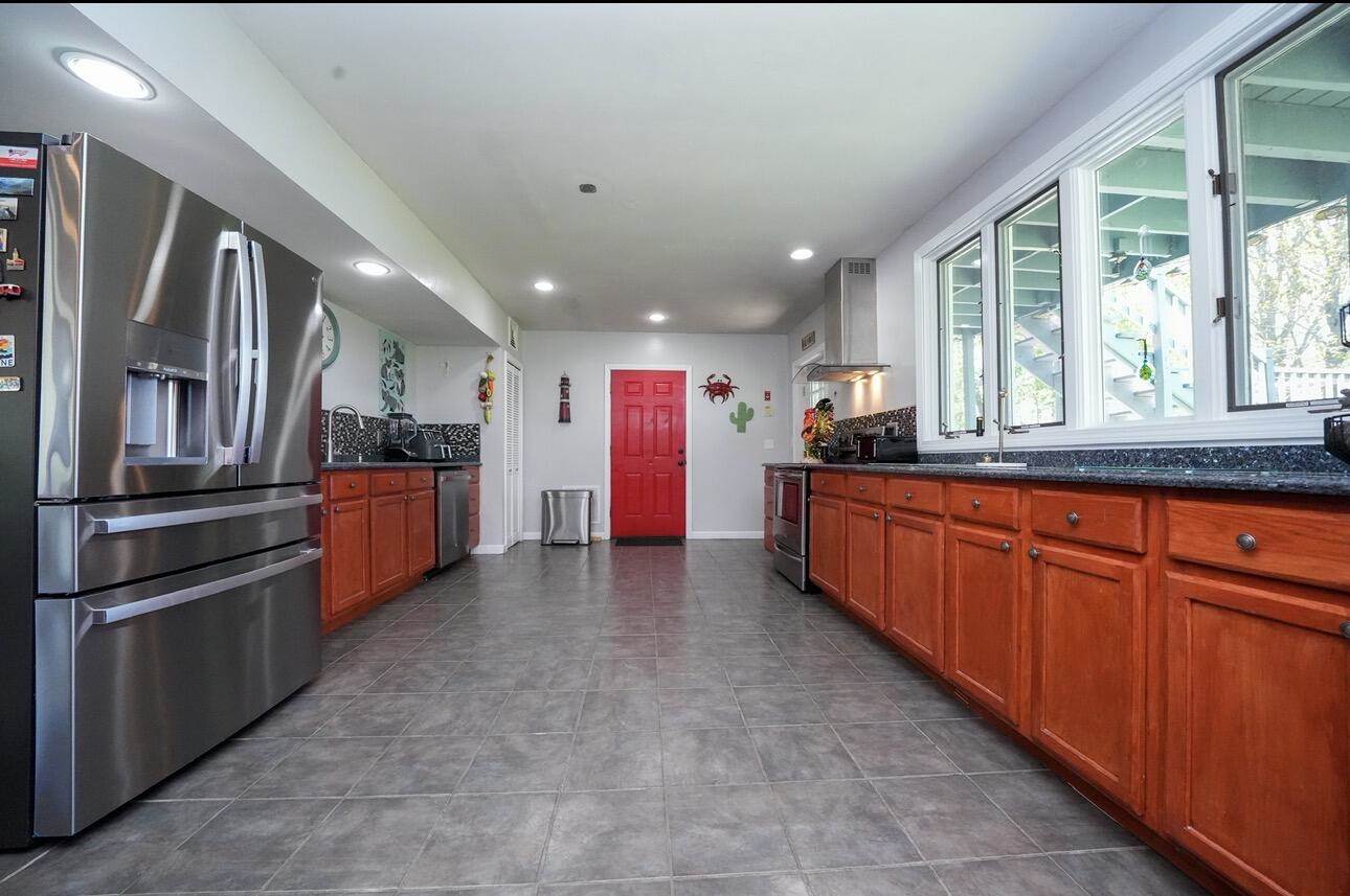 50 Water Street, Howland, ME 04448