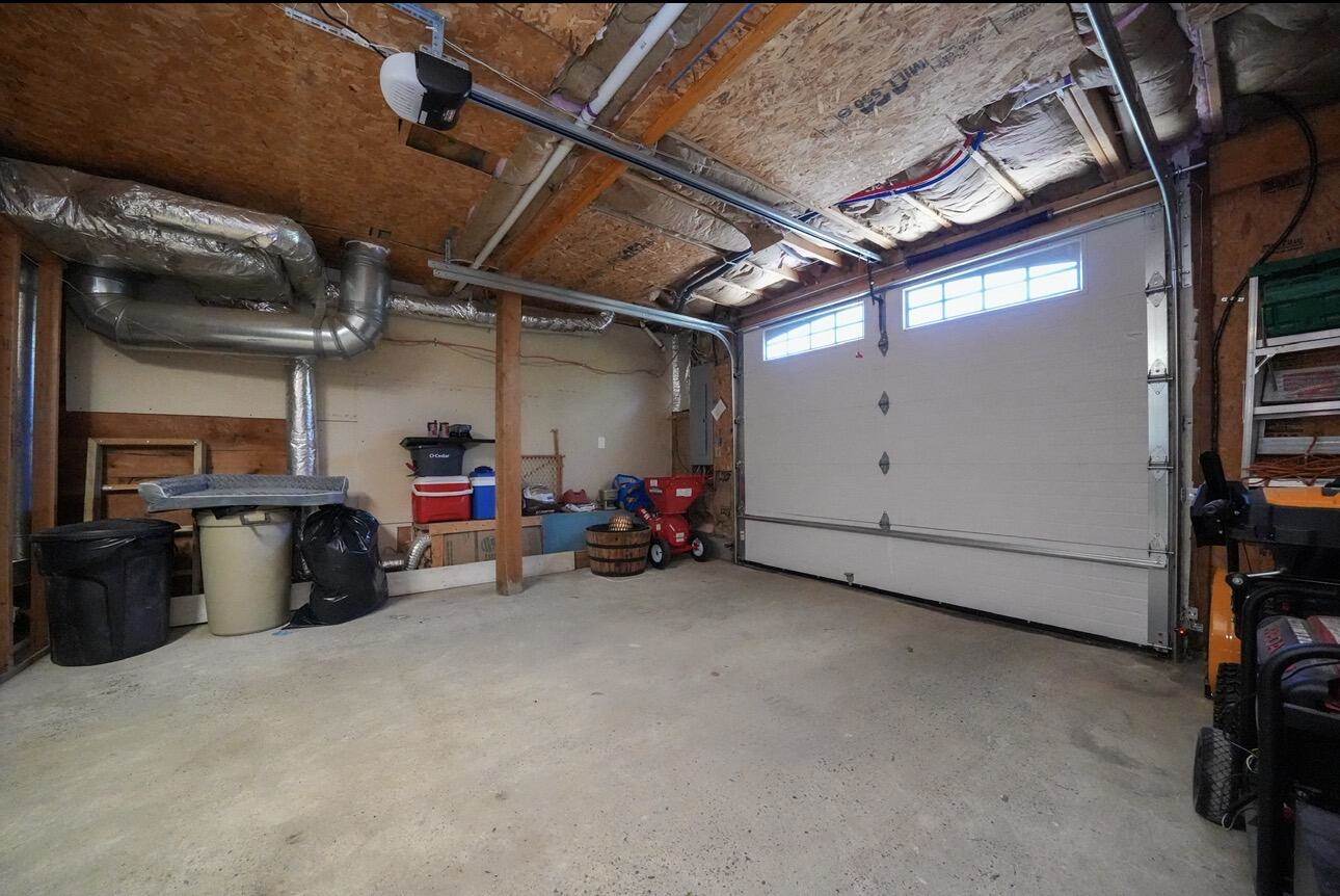 50 Water Street, Howland, ME 04448