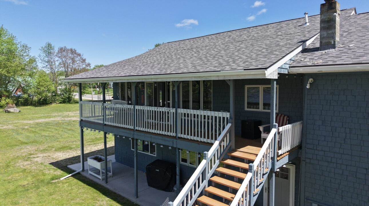 50 Water Street, Howland, ME 04448