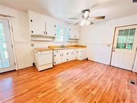 7536 Terry, Columbia, SC 29209