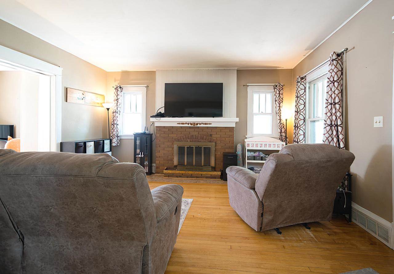 107 Clarence STREET, Fort Atkinson, WI 53538