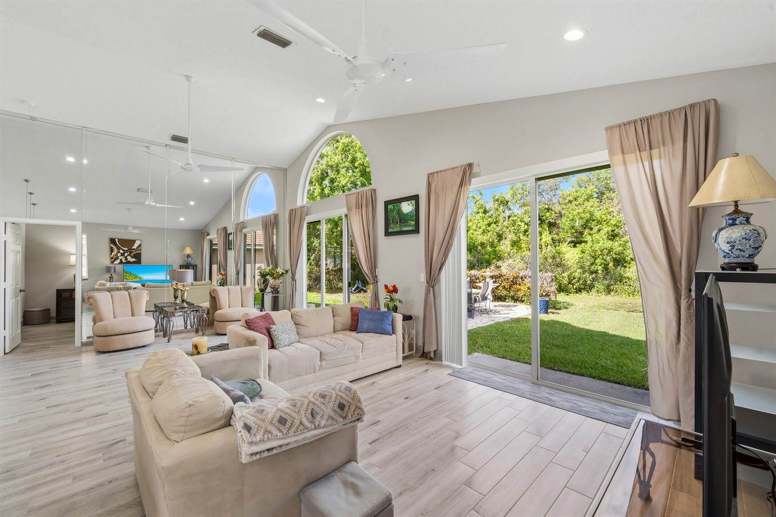 3198 SE Carrick Green Court, Port Saint Lucie, FL 34952