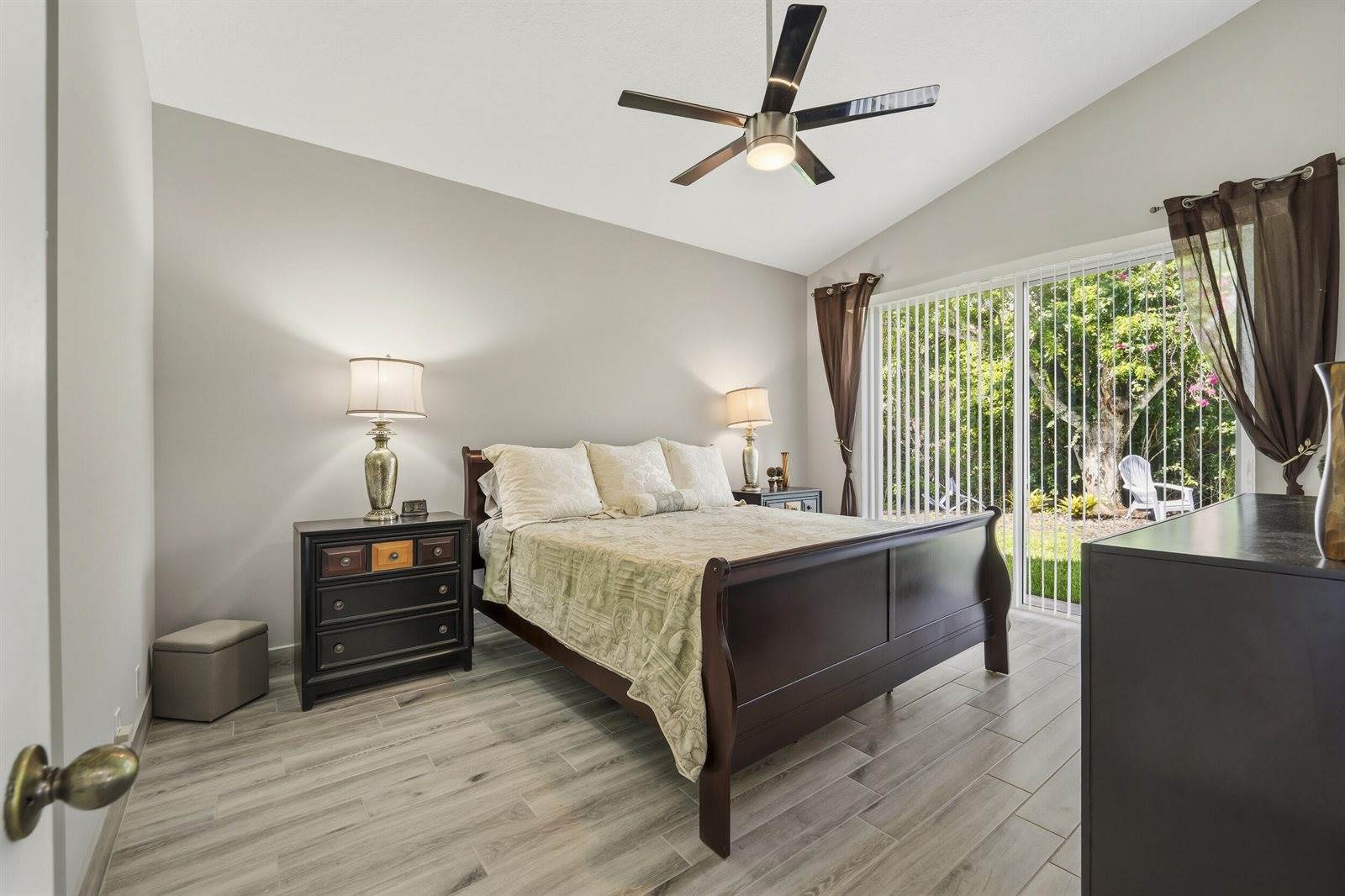 3198 SE Carrick Green Court, Port Saint Lucie, FL 34952