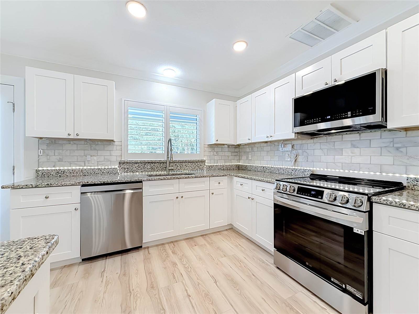 8270 30TH Avenue North, Saint Petersburg, FL 33710