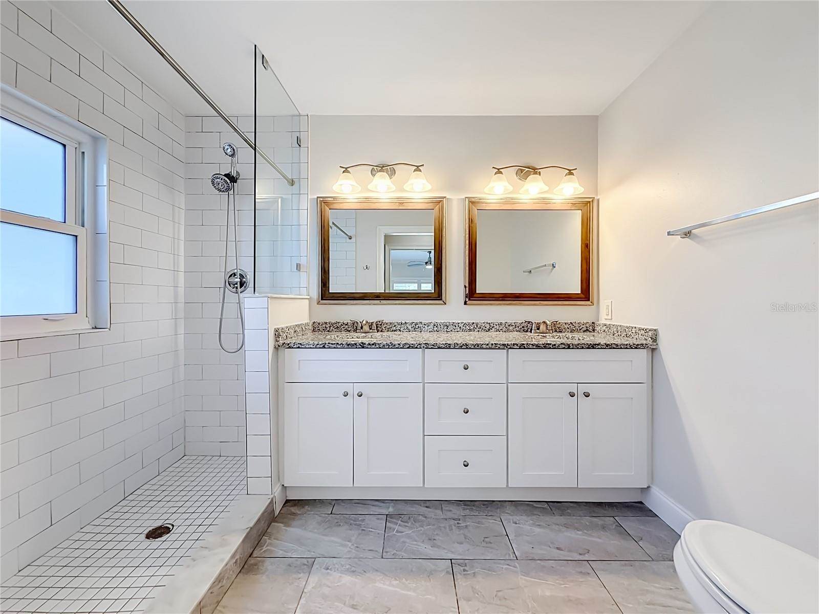 8270 30TH Avenue North, Saint Petersburg, FL 33710