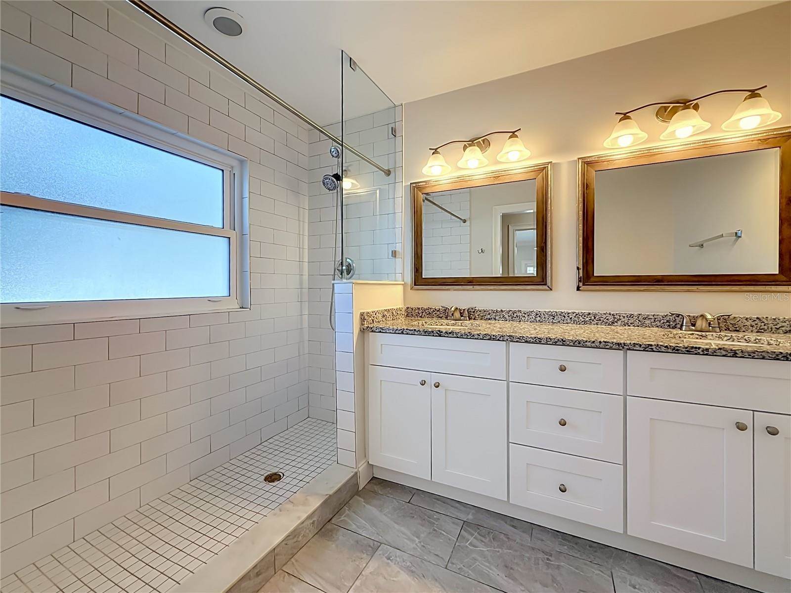 8270 30TH Avenue North, Saint Petersburg, FL 33710