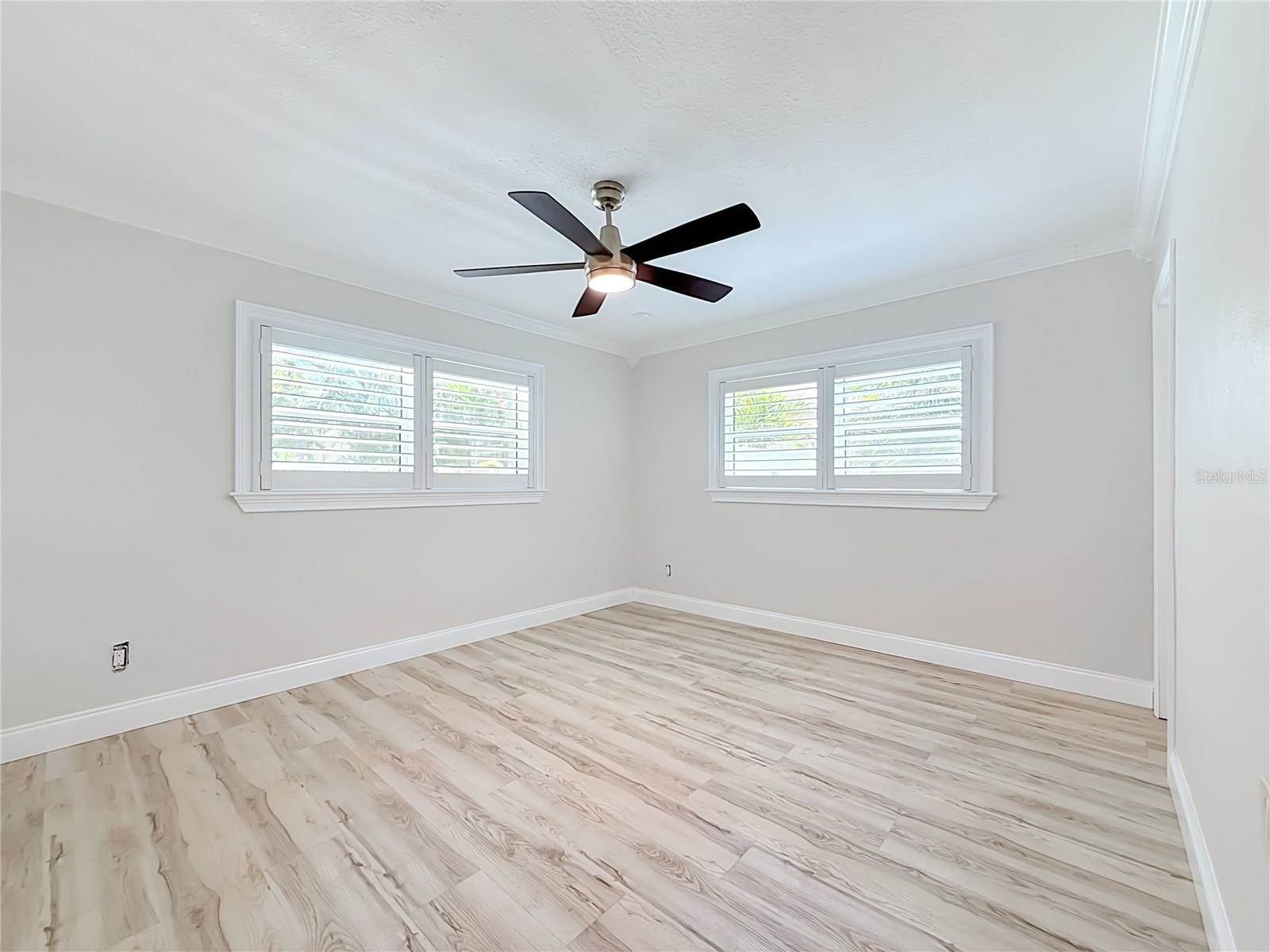 8270 30TH Avenue North, Saint Petersburg, FL 33710