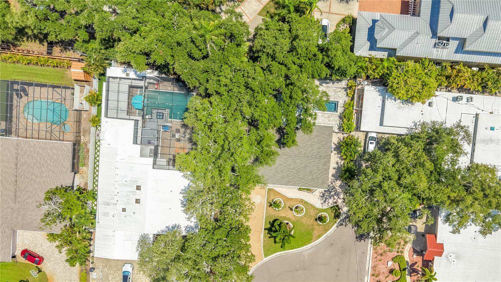 8270 30TH Avenue North, Saint Petersburg, FL 33710