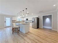 8270 30TH Avenue North, Saint Petersburg, FL 33710