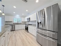 8270 30TH Avenue North, Saint Petersburg, FL 33710