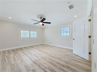 8270 30TH Avenue North, Saint Petersburg, FL 33710