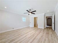 8270 30TH Avenue North, Saint Petersburg, FL 33710
