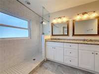 8270 30TH Avenue North, Saint Petersburg, FL 33710