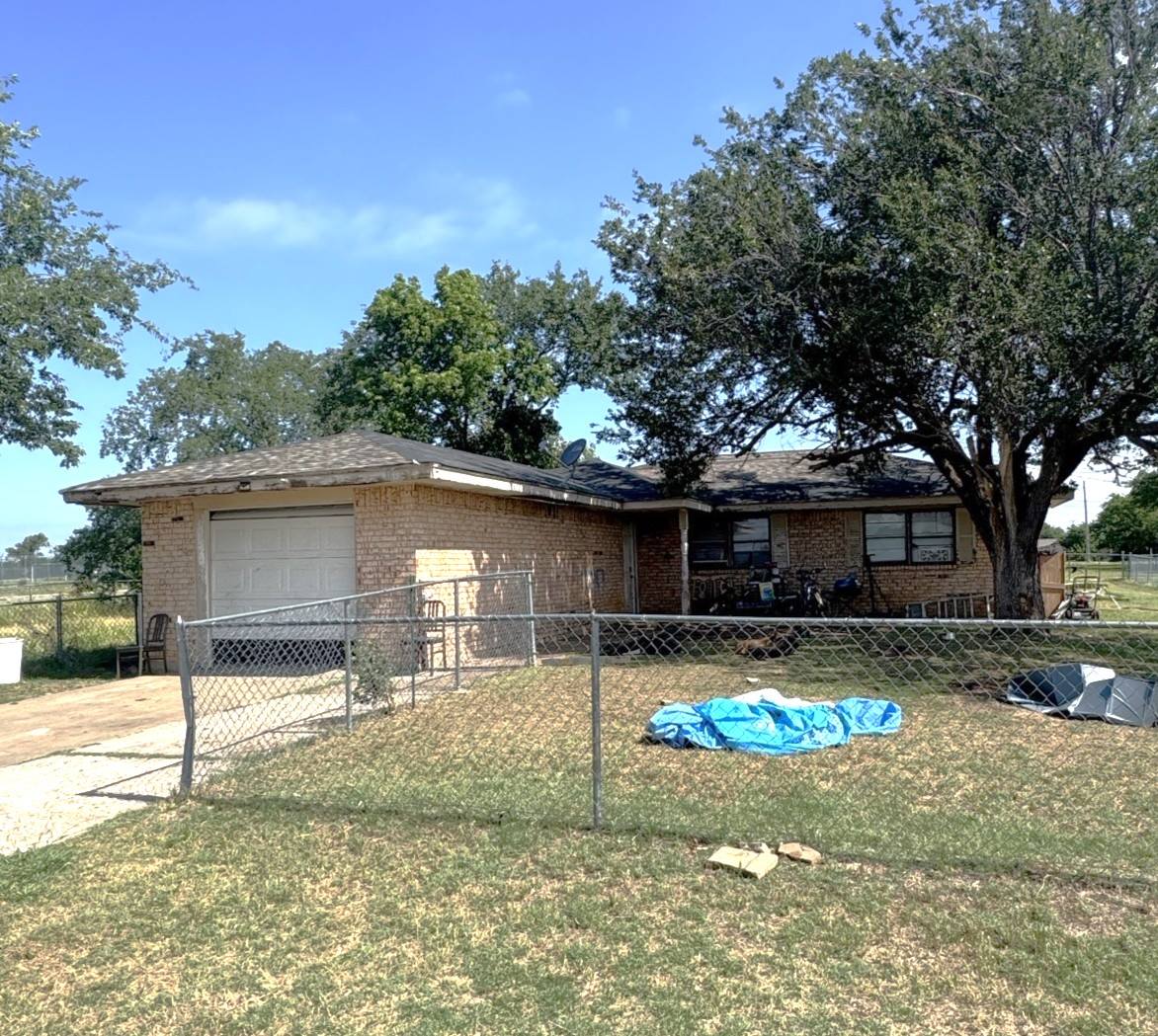 1613 SW New York Ave, Lawton, OK 73507