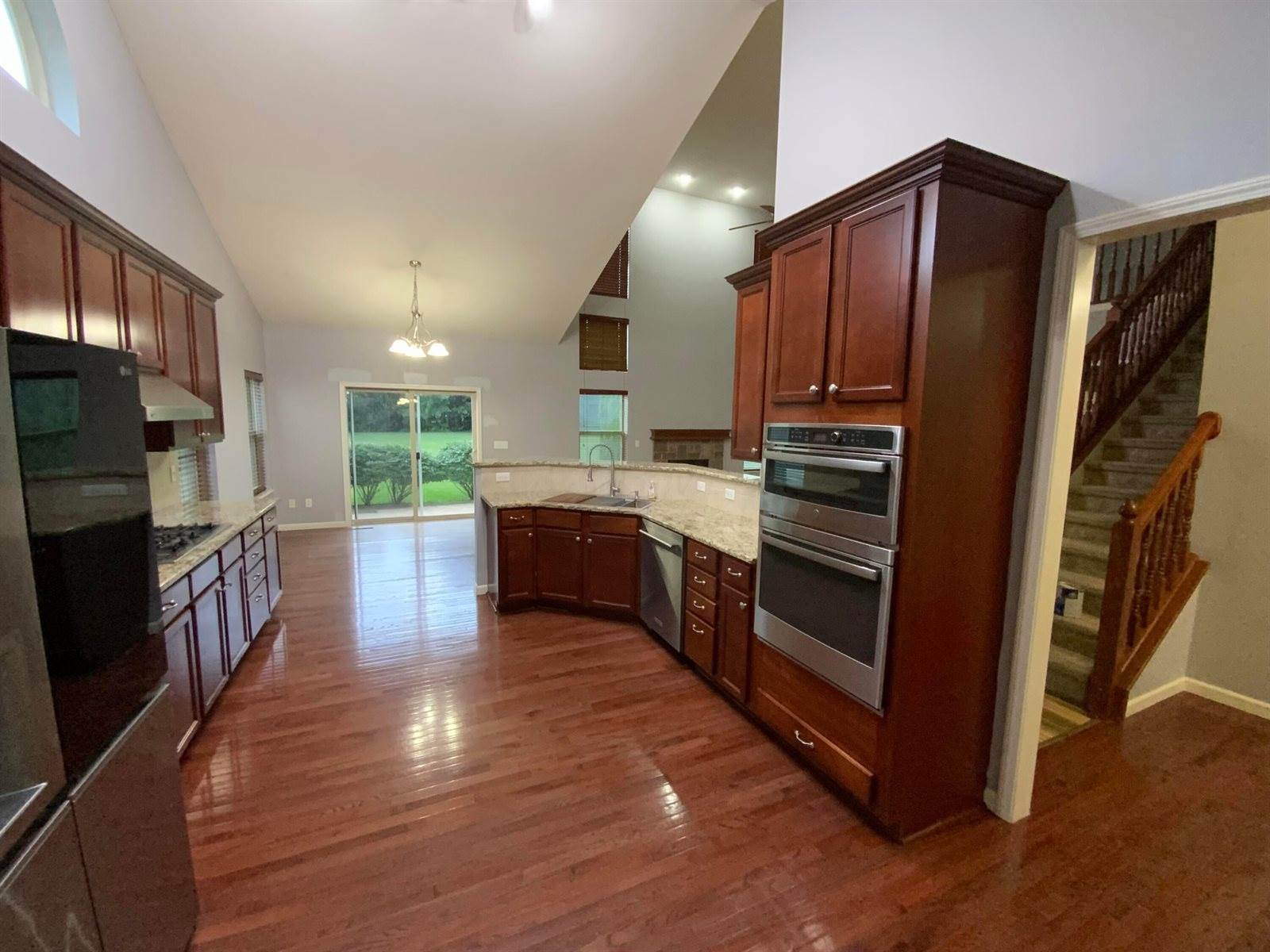 2178 Alum Crossing Drive, Lewis Center, OH 43035