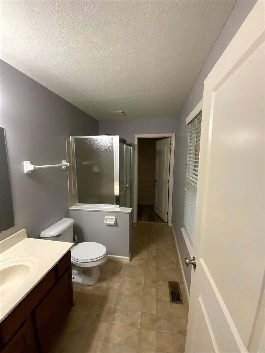 2178 Alum Crossing Drive, Lewis Center, OH 43035