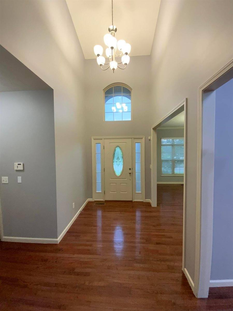 2178 Alum Crossing Drive, Lewis Center, OH 43035