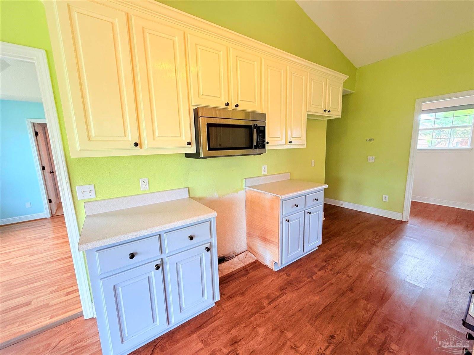 7901 Amethyst Dr, Pensacola, FL 32506