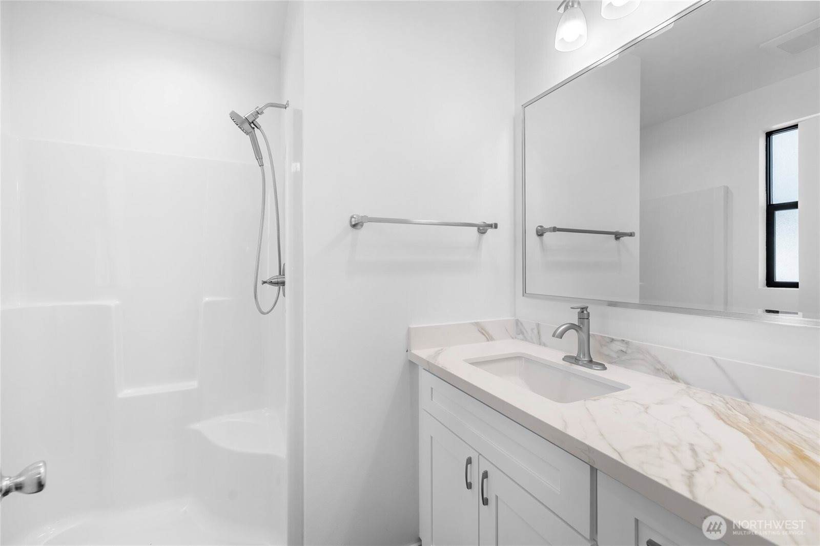 100 Milwaukee Street, Mount Vernon, WA 98273