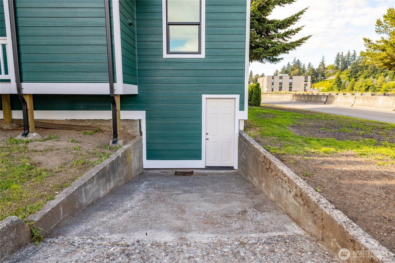 100 Milwaukee Street, Mount Vernon, WA 98273