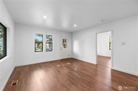 100 Milwaukee Street, Mount Vernon, WA 98273