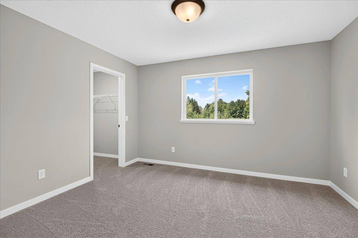 37547 Greenway Avenue, North Branch, MN 55056