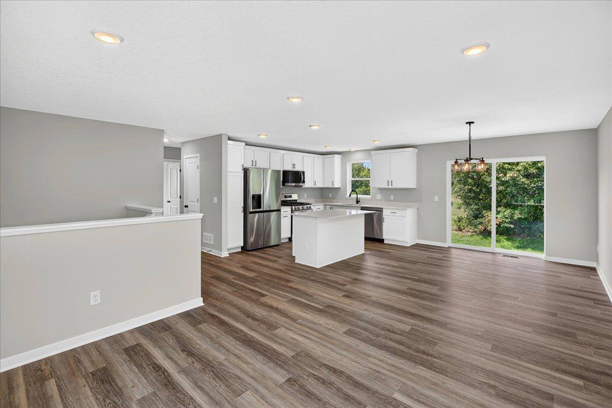 37547 Greenway Avenue, North Branch, MN 55056