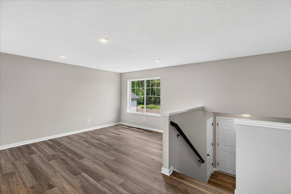 37547 Greenway Avenue, North Branch, MN 55056