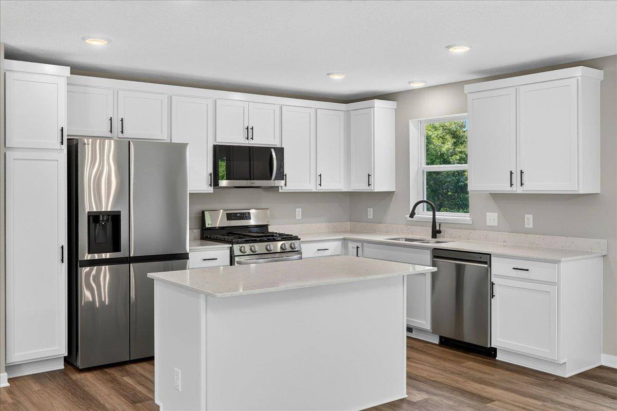 37547 Greenway Avenue, North Branch, MN 55056