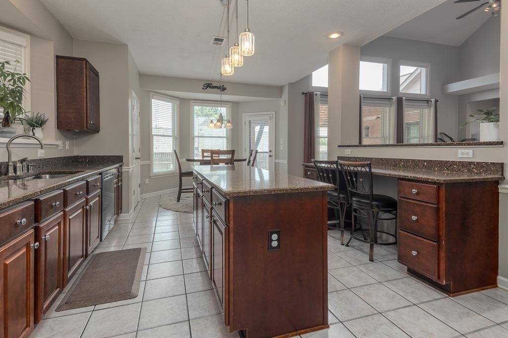 3862 Lighthouse Ln, Lakeland, TN 38002