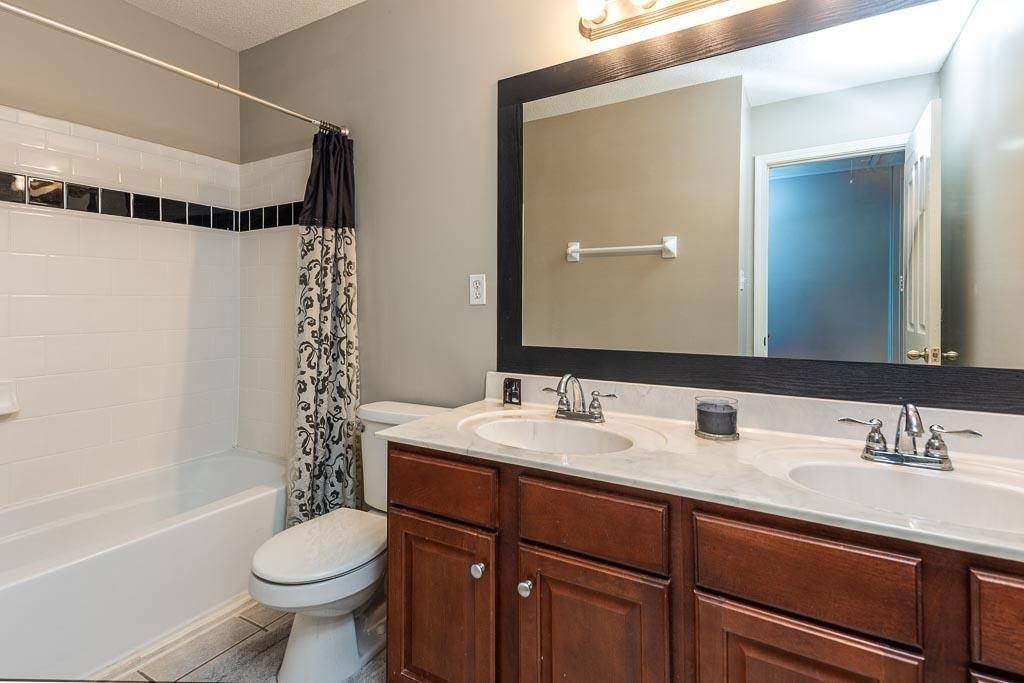 3862 Lighthouse Ln, Lakeland, TN 38002